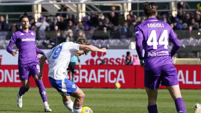 WATCH Fiorentina 0-2 Como 2025.02.16 Full Highlights, Video highlights Fiorentina 0-2 Como, Clip Fiorentina 0-2 Como all goals highlights, See live result Fiorentina 0-2 Como, Fiorentina Full Goals Highlight, Como Goals Highlights, Serie A Highlight, Serie A Full Goals Highlight, Clip bóng đá Ý, Clip kết quả bóng đá Ý Italia hôm nay