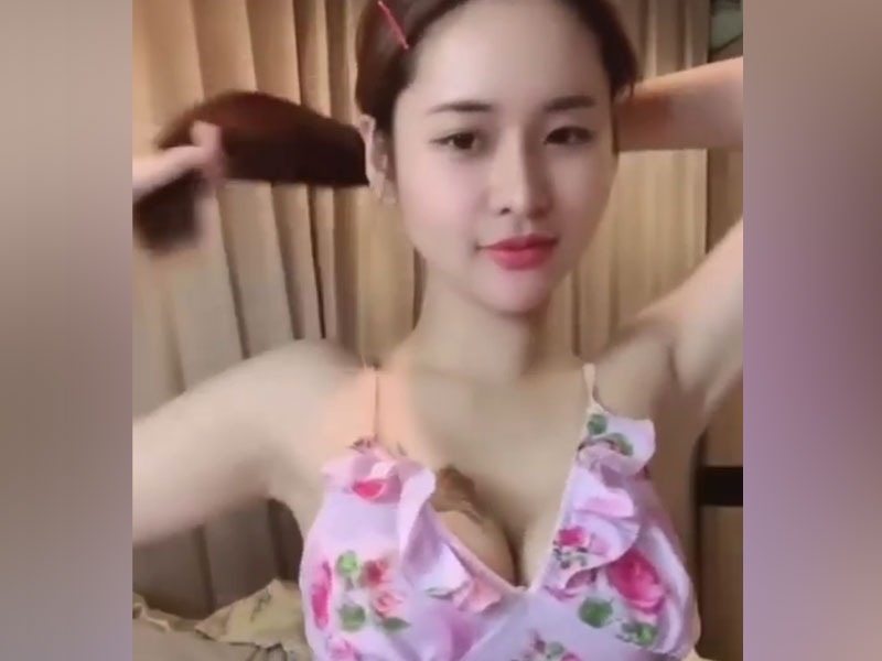 Clip em gái Việt ngực căng tròn xăm hình trên ngực show hàng bigo mmlive yylive, Gái xinh ngực căng uplive, Clip gái xinh ngực căng tròn uplive show video, Clip gái xinh Uplive khoe ngực căng tròn xăm hình, Teen girl show hàng ngực căng tròn, Clip gái xinh bikini ngực căng tròn, Clip gái xinh bikini vếu căng tròn, Em gái việt show hàng vú đẹp vừa tròn vừa căng, Clip gái xinh ngực căng tròn, Bài tập ngực căng tròn, Clip teen Việt cởi áo khoe ngực căng tròn, Bé Lina bigo show ngực căng tròn, Clip hot girl cute vạch áo khoe vú căng tròn, Gái xinh mới lớn vạch áo khoe vếu căng tròn đẹp